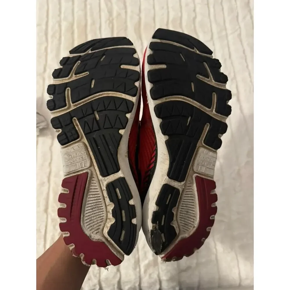 Brooks Men's Running Shoes Red Black Athletic Sneakers Size 11 D Pre-Owned